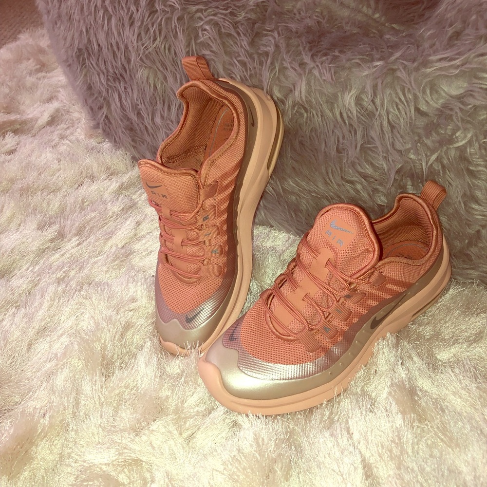 Excellent Condition Air Max Nike’s Pink/Gray